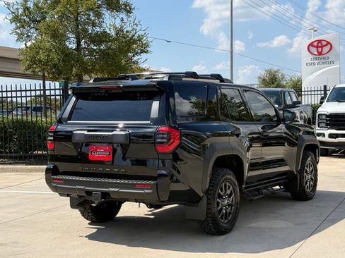 Used 2026 Toyota 4Runner SR5 AWD/4WD image 4