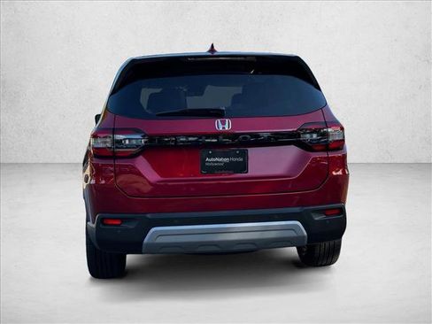 New 2025 Honda Pilot EX-L image 8