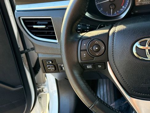 Used 2014 Toyota Corolla S image 13