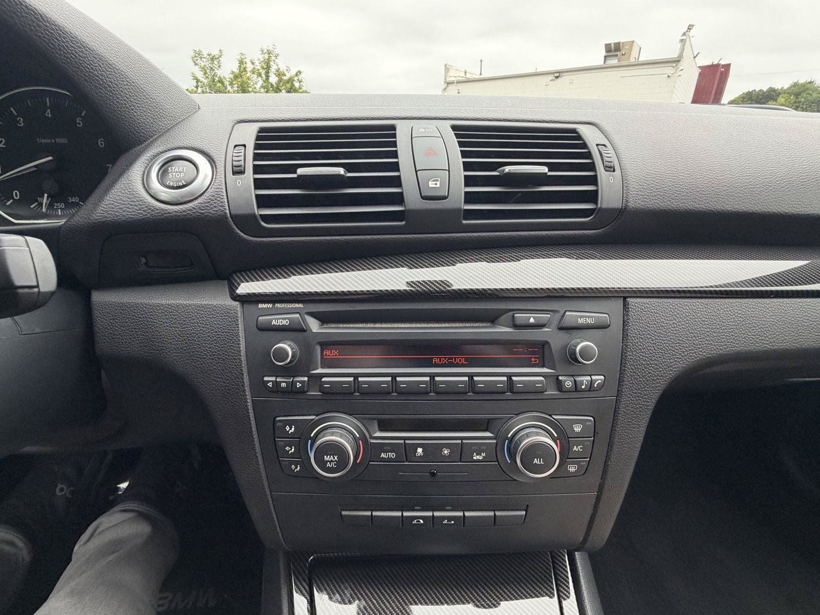Used 2013 BMW 135i Convertible RWD image 16