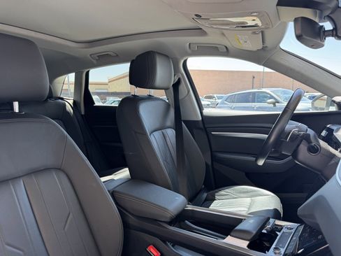 Used 2022 Audi e-tron Premium image 48