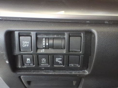 Used 2023 Subaru Crosstrek 2.5i Limited image 11