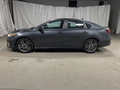 Used 2024 Kia Forte GT-Line w/ GT-Line Premium Package image 4