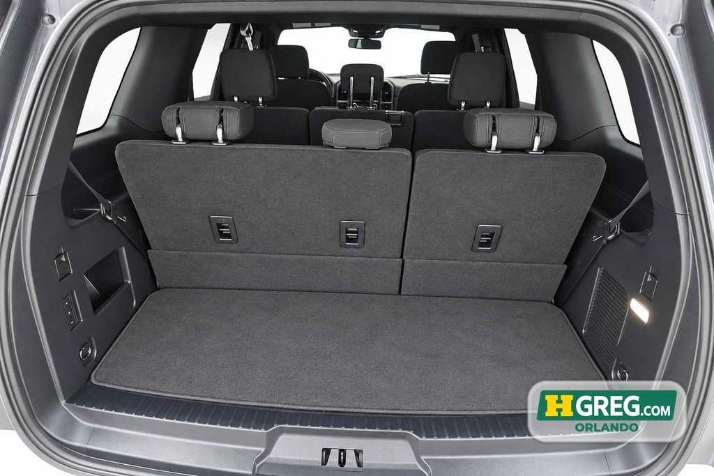 Used 2021 Ford Expedition XLT w/ Cargo Package RWD image 16
