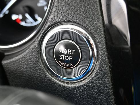 Used 2020 Nissan Rogue SL AWD/4WD image 22