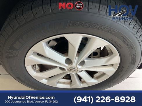 Used 2016 Nissan Rogue SV w/ SV Premium Package FWD image 11