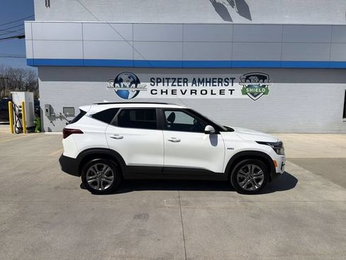 Used 2021 Kia Seltos S AWD/4WD image 11