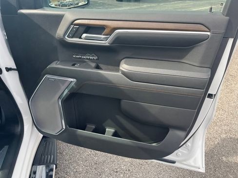 Used 2024 Chevrolet Silverado 1500 High Country w/ Technology Package image 29