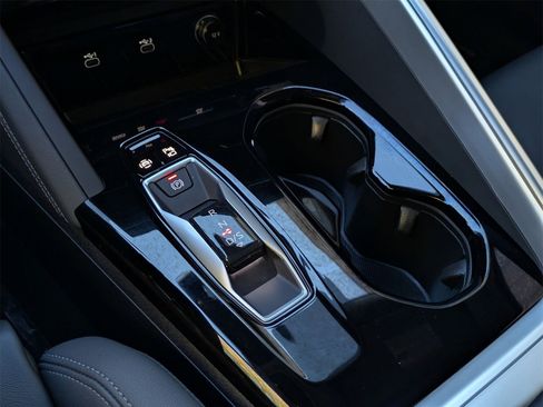 Used 2025 Audi Q5 Premium Plus w/ Premium Plus image 14