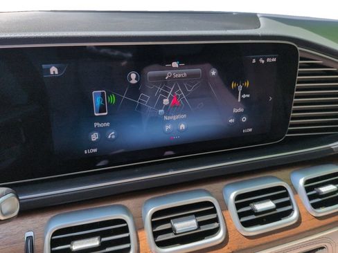 Used 2025 Mercedes-Benz GLE 350 4MATIC w/ AMG Line Exterior image 14