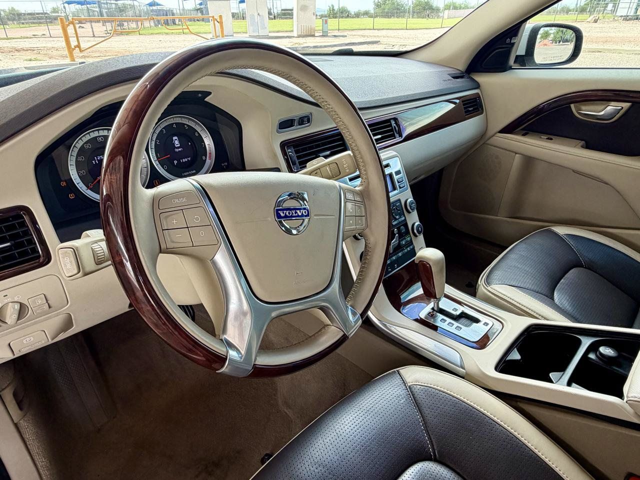 Used 2011 Volvo S80 3.2 w/ Inscription Pkg FWD image 15