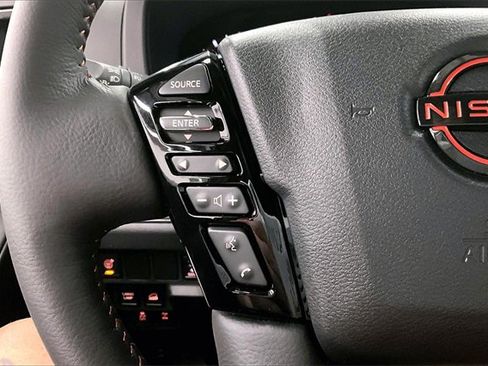 New 2025 Nissan Frontier PRO-4X w/ Pro Premium Package image 22