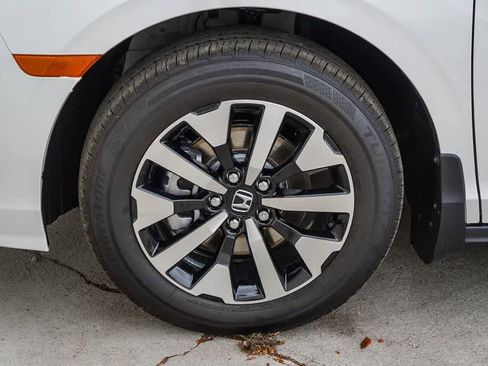 New 2026 Honda Odyssey EX-L image 10