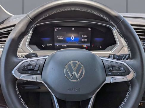 Certified 2022 Volkswagen Tiguan SE AWD/4WD image 34