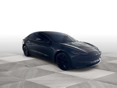 Used 2025 Tesla Model 3 Long Range RWD image 2