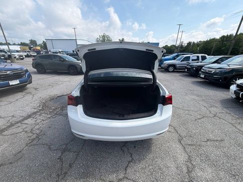 Used 2015 Acura TLX FWD image 10