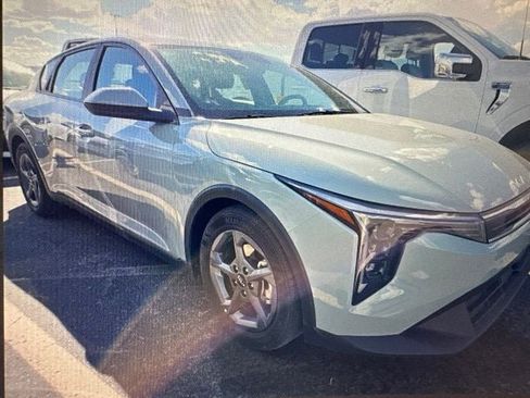 Used 2025 Kia K4 FWD image 1