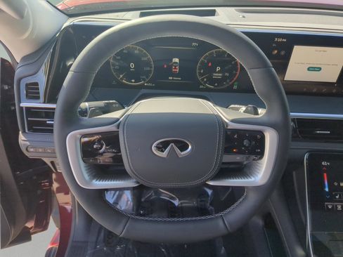 Used 2025 INFINITI QX80 Sensory image 30