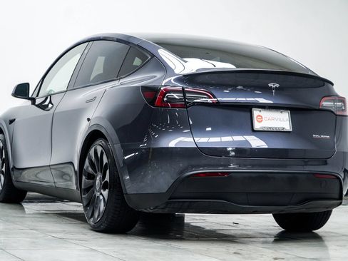 Used 2022 Tesla Model Y Performance AWD/4WD image 11