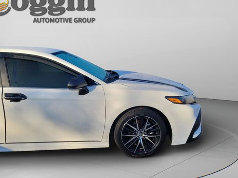 Used 2024 Toyota Camry SE image 12