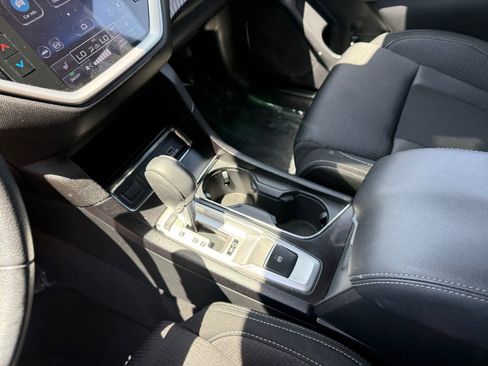 Used 2023 Subaru Ascent Premium w/ Convenience Package AWD/4WD image 13
