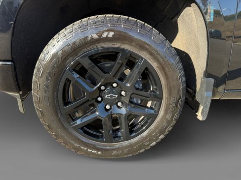 Used 2022 Chevrolet Silverado 1500 RST image 9