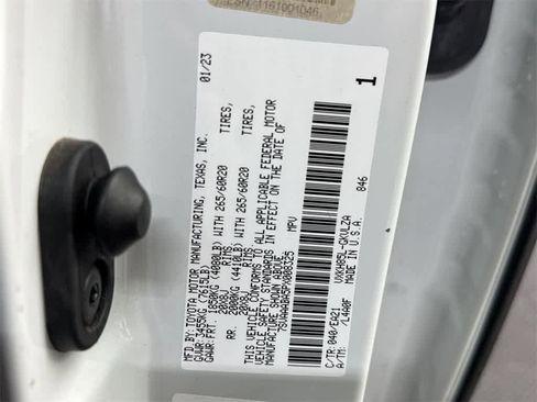 Used 2023 Toyota Sequoia Limited image 29