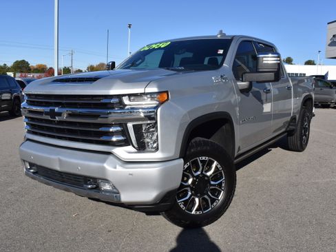 Used 2022 Chevrolet Silverado 2500 High Country w/ Z71 Off-Road Package image 5