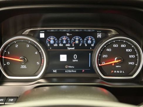 Used 2022 Chevrolet Silverado 2500 LTZ w/ LTZ Premium Package AWD/4WD image 31