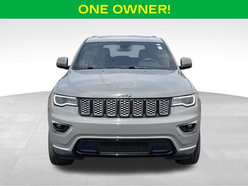 Used 2021 Jeep Grand Cherokee Laredo X AWD/4WD image 3