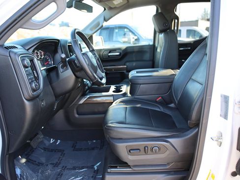 Used 2019 Chevrolet Silverado 1500 RST image 19