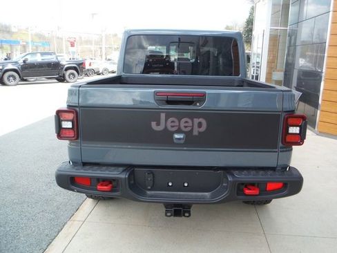 New 2026 Jeep Gladiator Rubicon AWD/4WD image 13