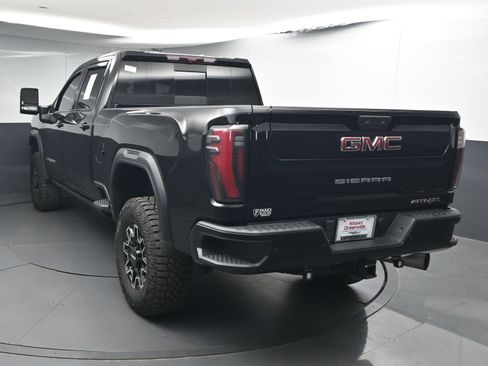 Used 2024 GMC Sierra 2500 AT4X AWD/4WD image 6