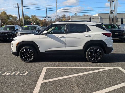Used 2022 Chevrolet TrailBlazer LT w/ Convenience Package image 4
