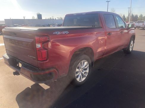 Used 2020 Chevrolet Silverado 1500 Custom w/ Custom Value Package image 3