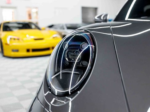 Used 2020 Porsche 911 Carrera S RWD image 16