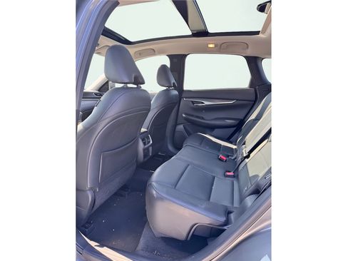 Used 2022 INFINITI QX50 Luxe FWD image 9