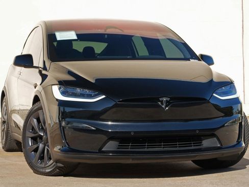 Used 2023 Tesla Model X AWD/4WD image 4