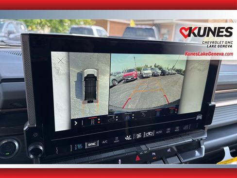 New 2025 GMC Hummer EV 2X image 44