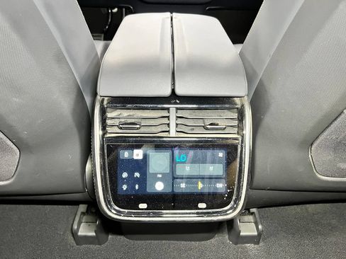 Used 2023 Rivian R1S Adventure AWD/4WD image 21