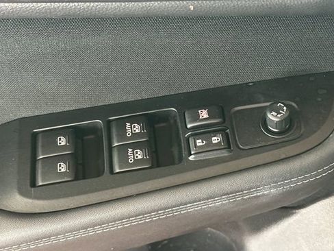 Used 2017 Subaru Outback 2.5i Premium image 13