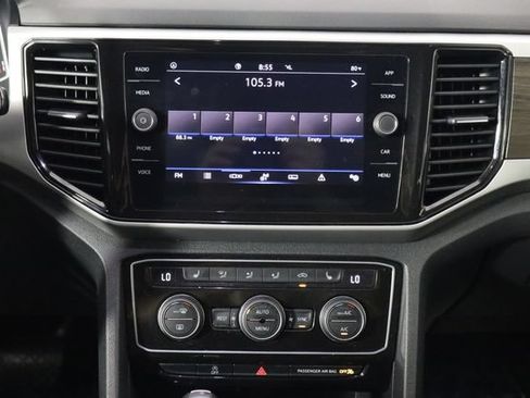 Used 2022 Volkswagen Atlas SE FWD image 28