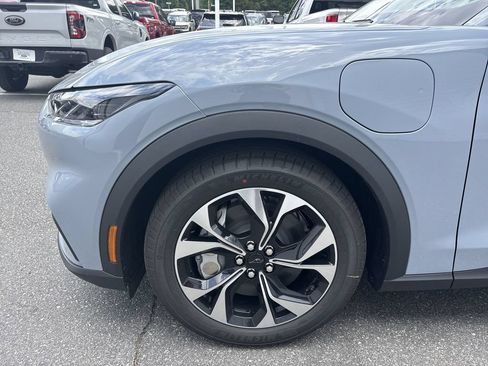 New 2026 Ford Mustang Mach-E Select w/ Comfort Package Lite RWD image 18