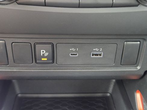 Certified 2025 Nissan Frontier Pro-X w/ Tow Package image 27