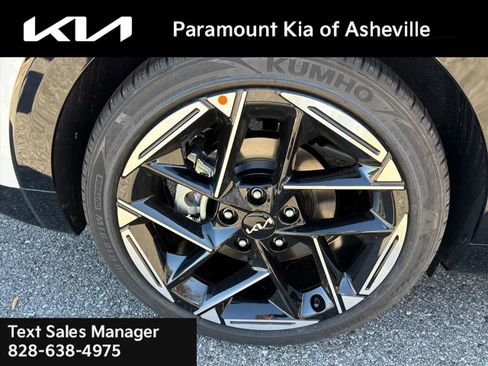 New 2025 Kia K4 GT-Line image 30