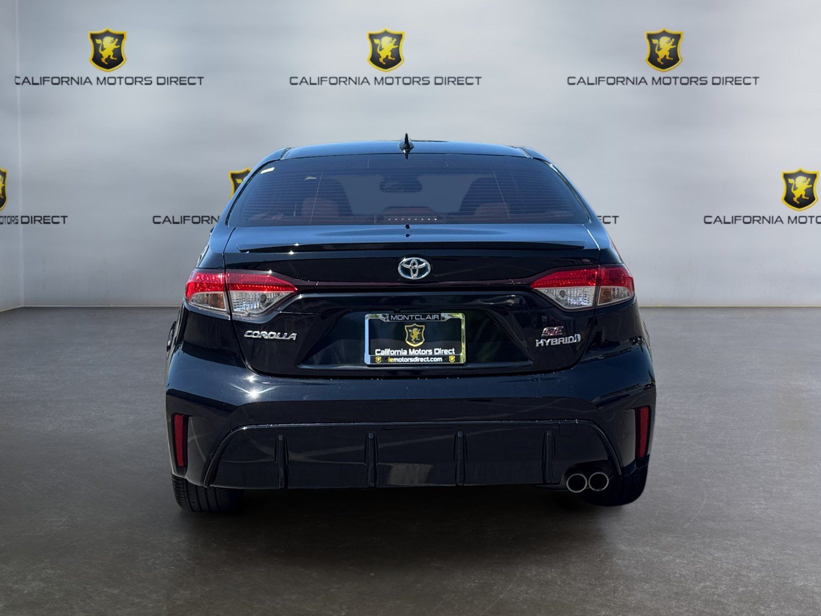 Used 2023 Toyota Corolla SE w/ SE Package FWD image 4