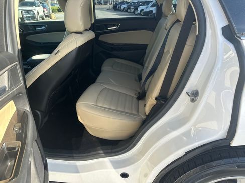 Used 2020 Ford Edge SEL w/ Convenience Package image 21