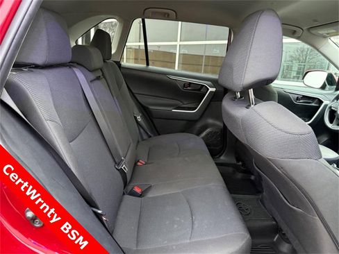 Used 2025 Toyota RAV4 LE image 12