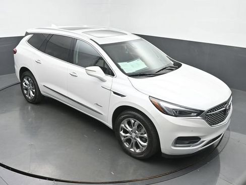 Used 2021 Buick Enclave Avenir w/ Avenir Technology Package FWD image 49