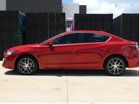 Used 2021 Acura ILX w/ Premium Package FWD image 4